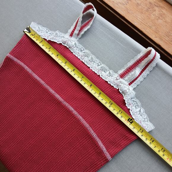Mossimo Red Ribbed Cami Tank Top w/ White Lace Trim Girls Large long line - Picture 6 of 9